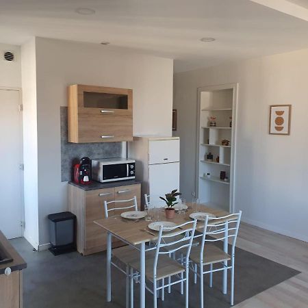 Macon • T2 St Vincent • Hostisy Apartment ภายนอก รูปภาพ
